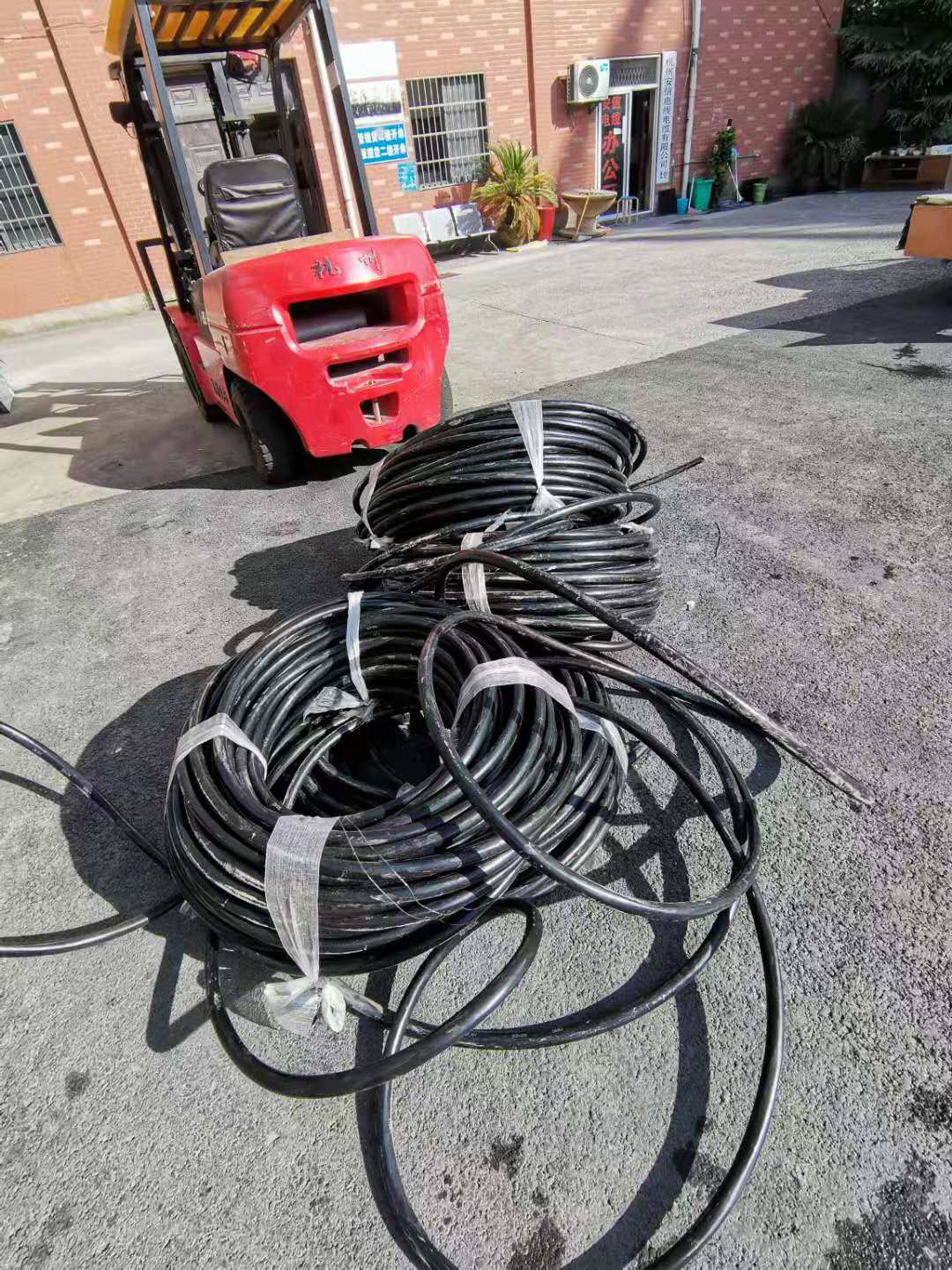 電纜敷設(shè)