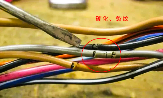 電線老化
