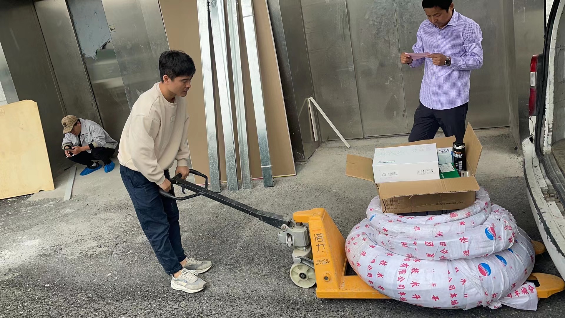 永通中策電纜，發(fā)往臨平公園！【杭州安信】